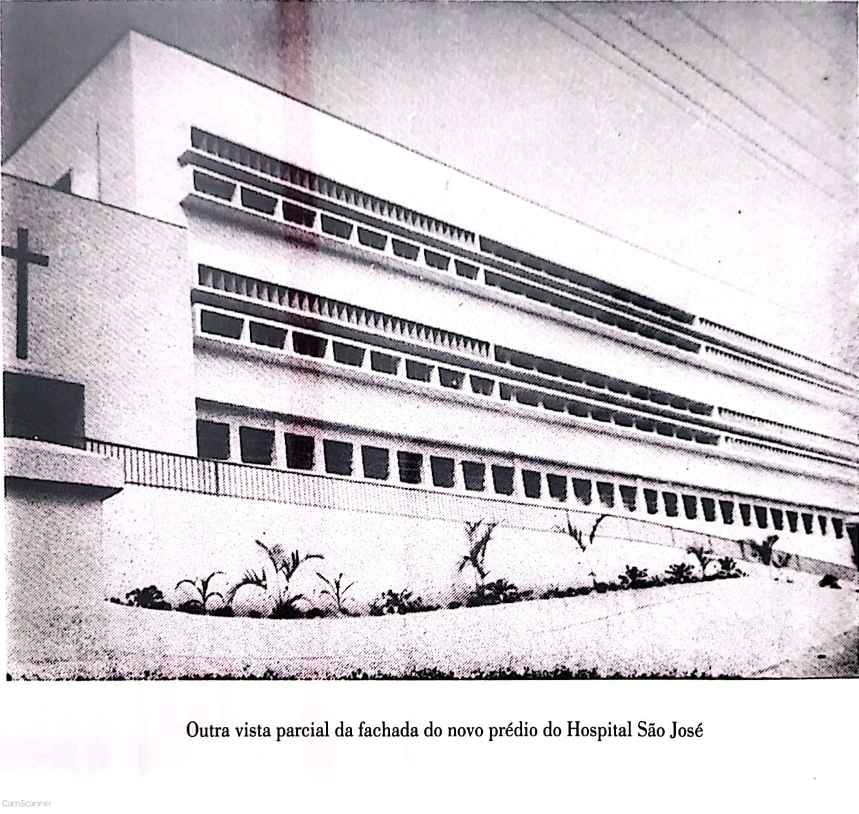 Outra vista parcial da fachada do novo prédio do Hospital São José